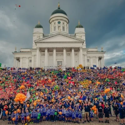helsinki_cup_maailman_suurin_joukkuekuva2018-1024×576.jpg helsinki_cup_maailman_suurin_joukkuekuva2018-1024x576.jpg